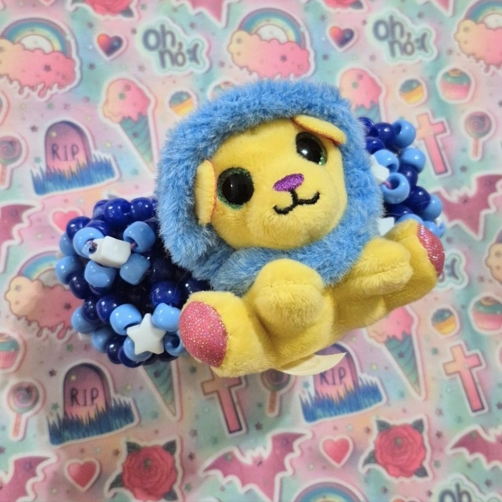 Lion Surprizamals Toy Kandi Cuff